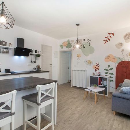 Apartment Vinotoc Izola Exterior foto